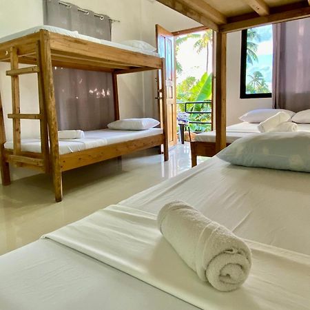 Reddot Guest House Хенерал Луна Екстериор снимка