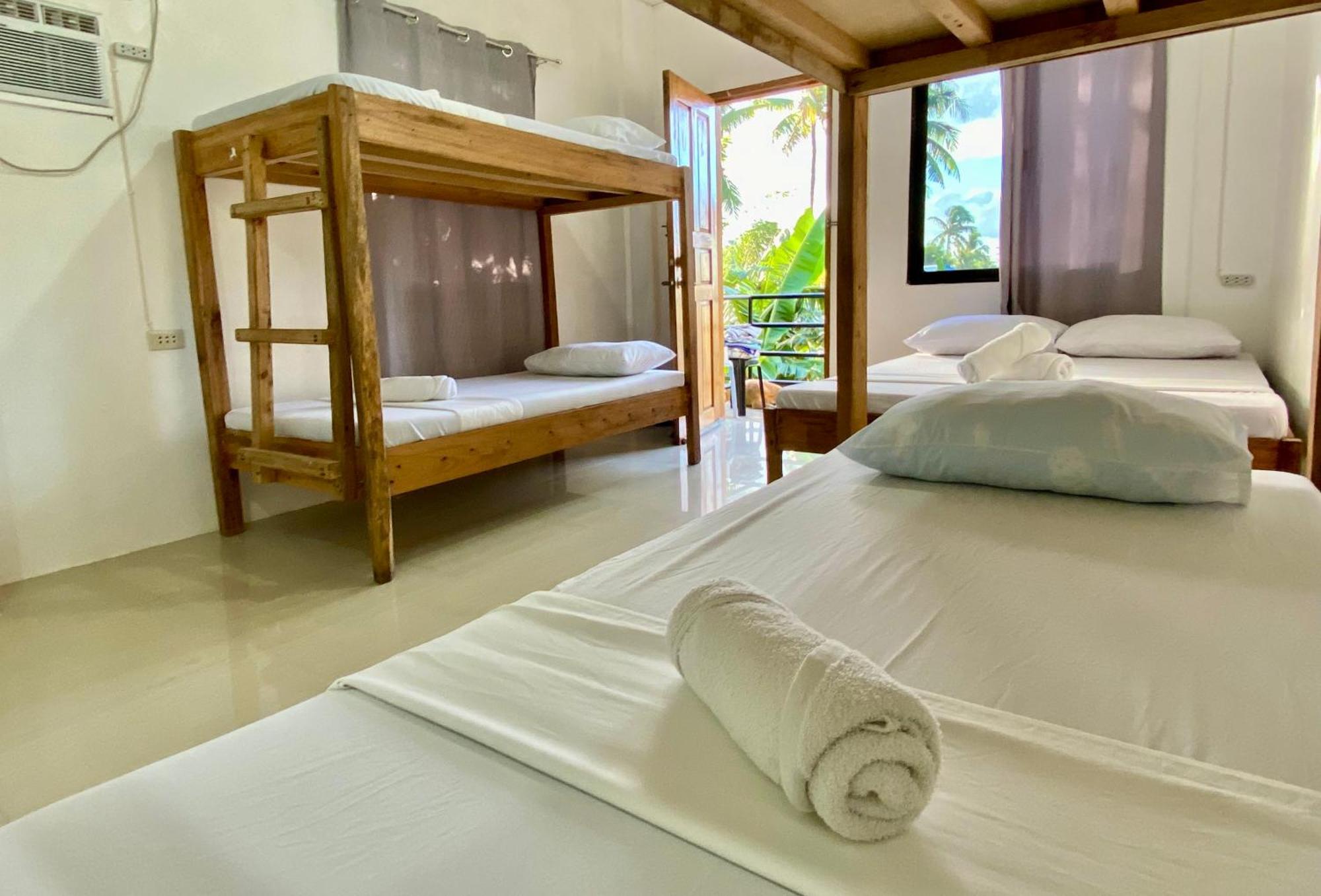 Reddot Guest House Хенерал Луна Екстериор снимка