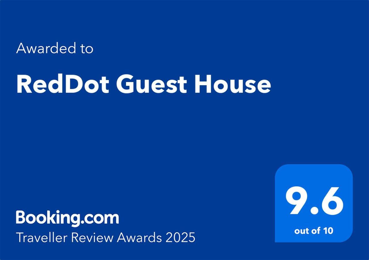 Reddot Guest House Хенерал Луна Екстериор снимка